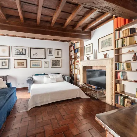 Domus Quiritum Charming, D'epoca A Campo De' Fiori Apartment *