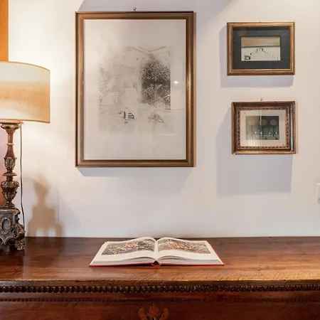 Апартаменты Domus Quiritum Charming, D'epoca A Campo De' Fiori Рим