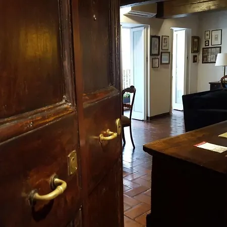 Апартаменты Domus Quiritum Charming, D'epoca A Campo De' Fiori