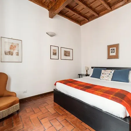 Domus Quiritum Charming, D'epoca A Campo De' Fiori Lägenhet